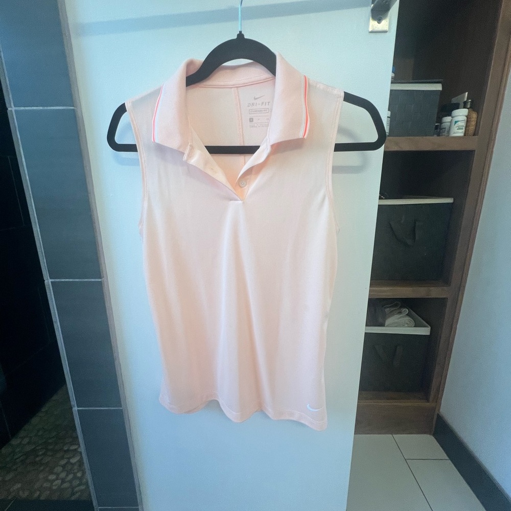 Nike Women's Light Pink Sleeveless Tank Top